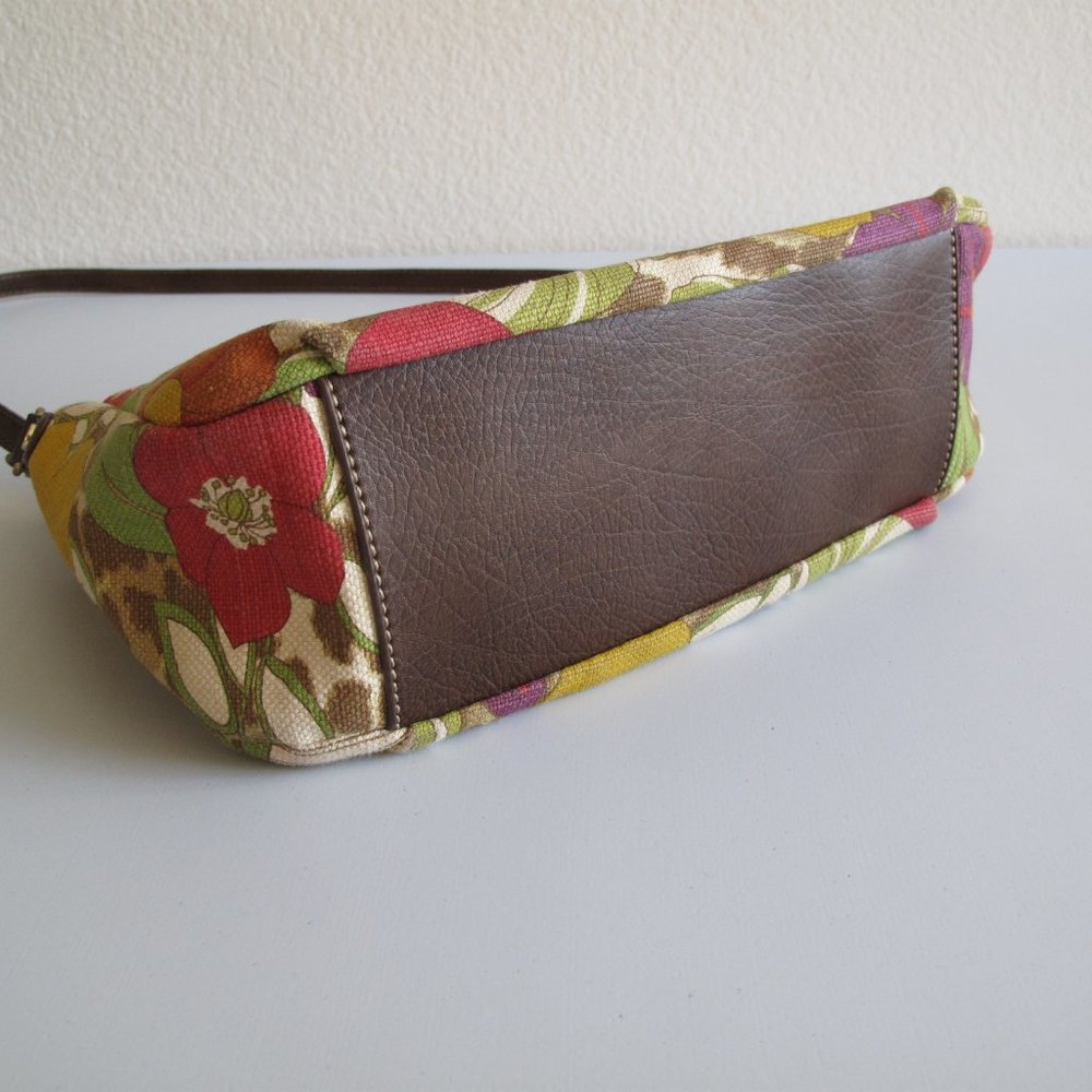 RELIC Tropical Floral Print Crossbody Purse - Picture 12 of 13